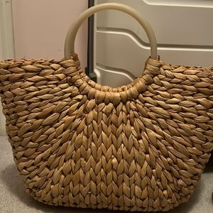 Straw beach bag